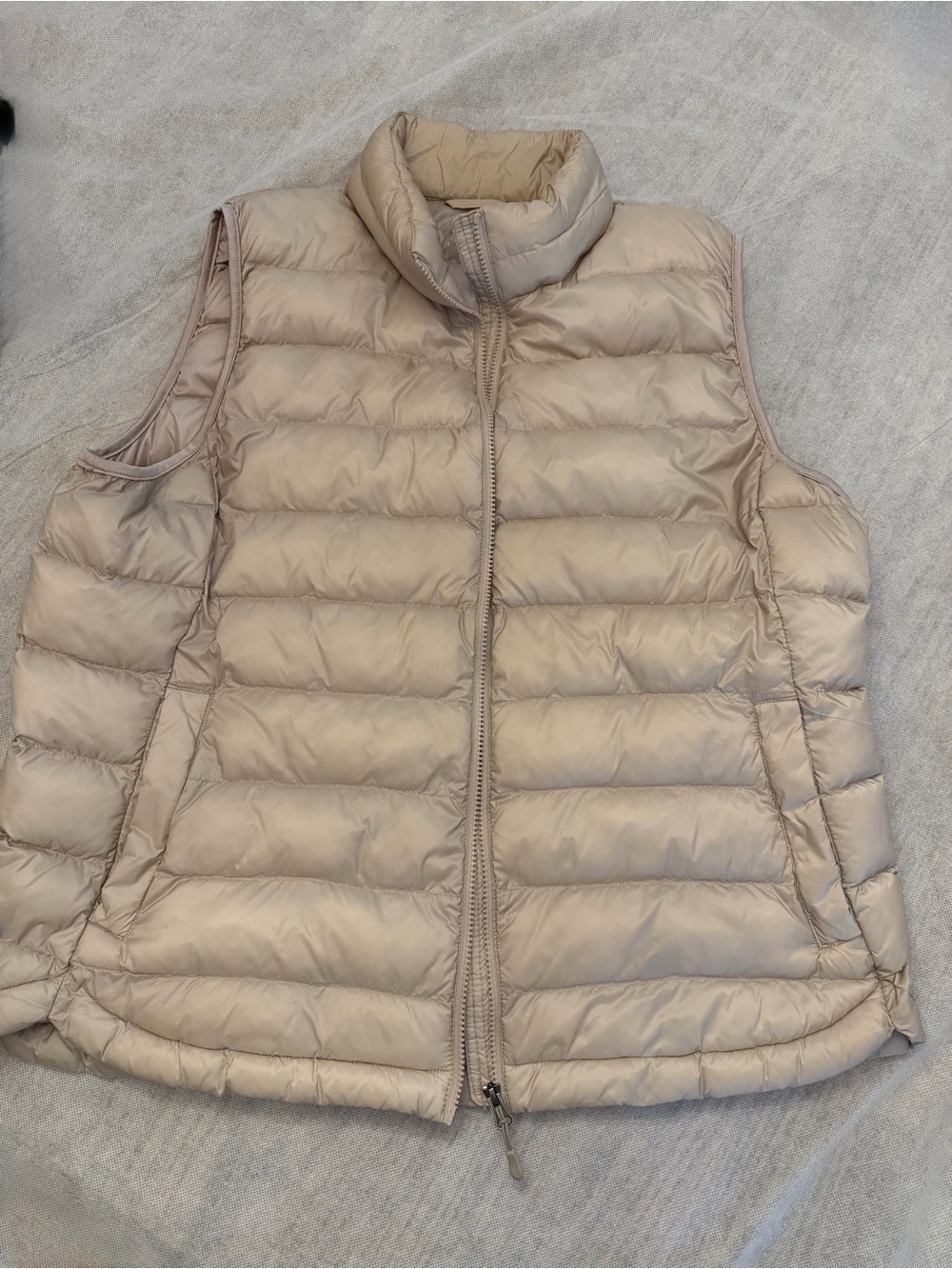 32 Degrees Women's Light Beige/Goldi Quilted Packable Puffer Vest